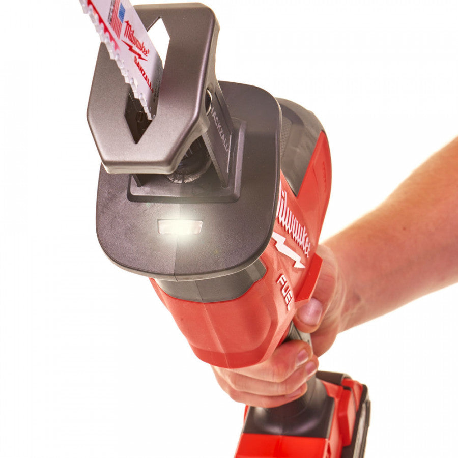 Milwaukee seghetto diritto M18 FUEL™ HACKZALL™