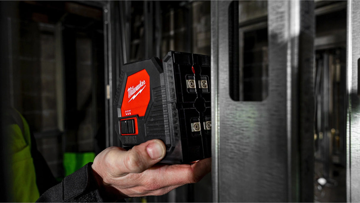 Milwaukee laser lineare verde alcalino a due linee