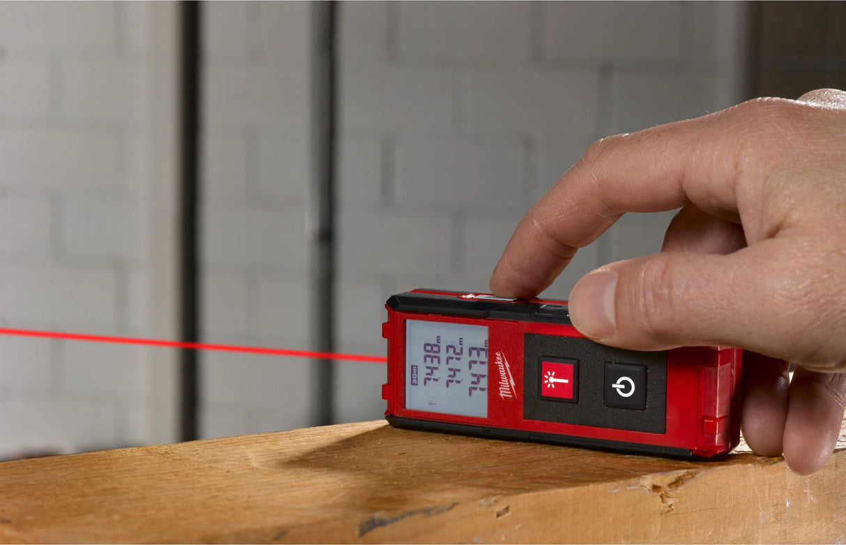 Milwaukee distanziometro laser 30 M