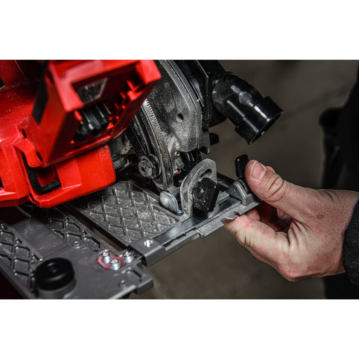 Milwaukee Sega Circolare M18 FUEL™ da 66 mm Per Tagli Profondi Senza Batteria