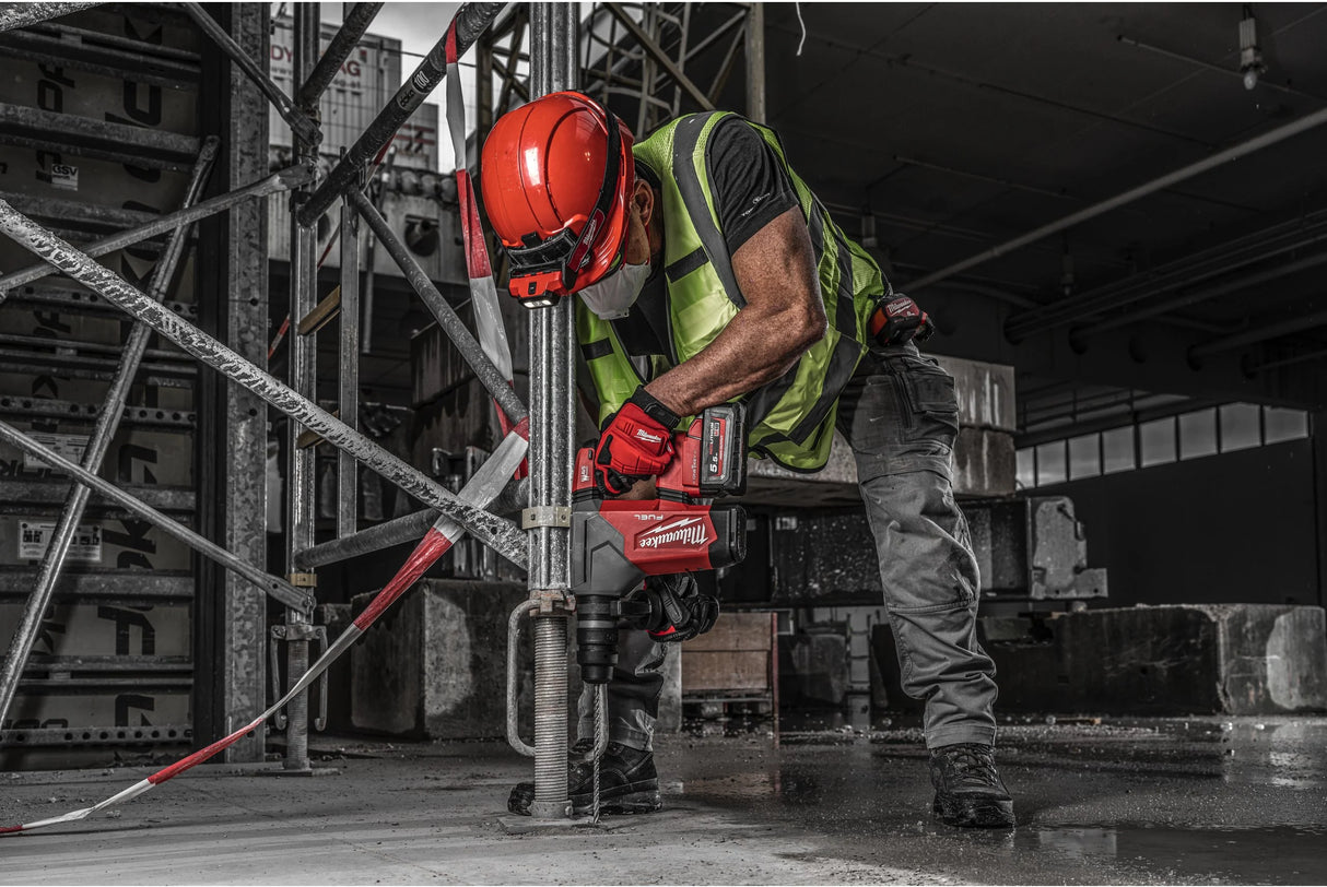 Milwaukee tassellatore SDS-Plus 32 mm ad alta potenza con mandrino FIXTEC™ M18 FUEL™ ONE-KEY™