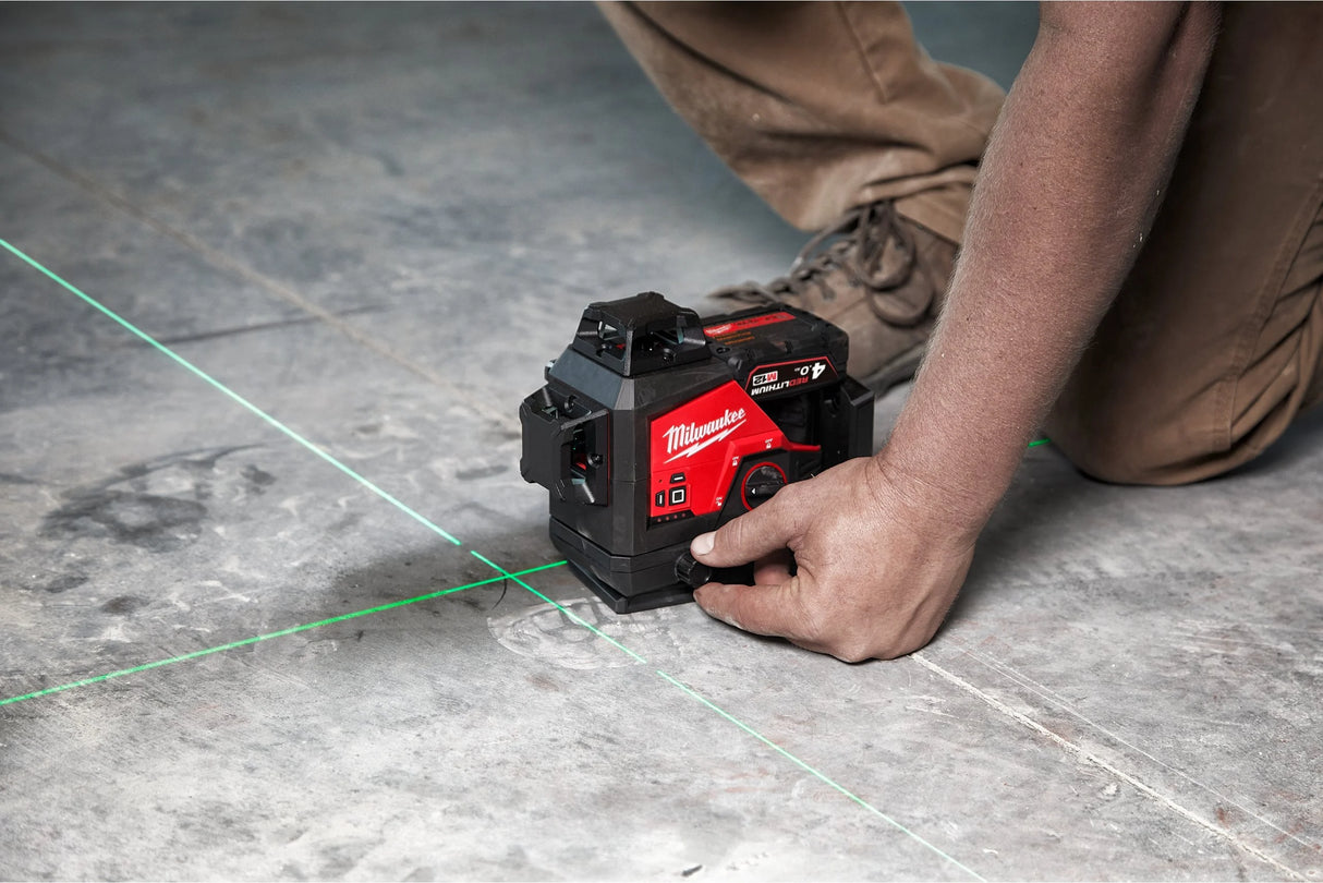 Milwaukee laser lineare verde M12™ a 3 linee 360°