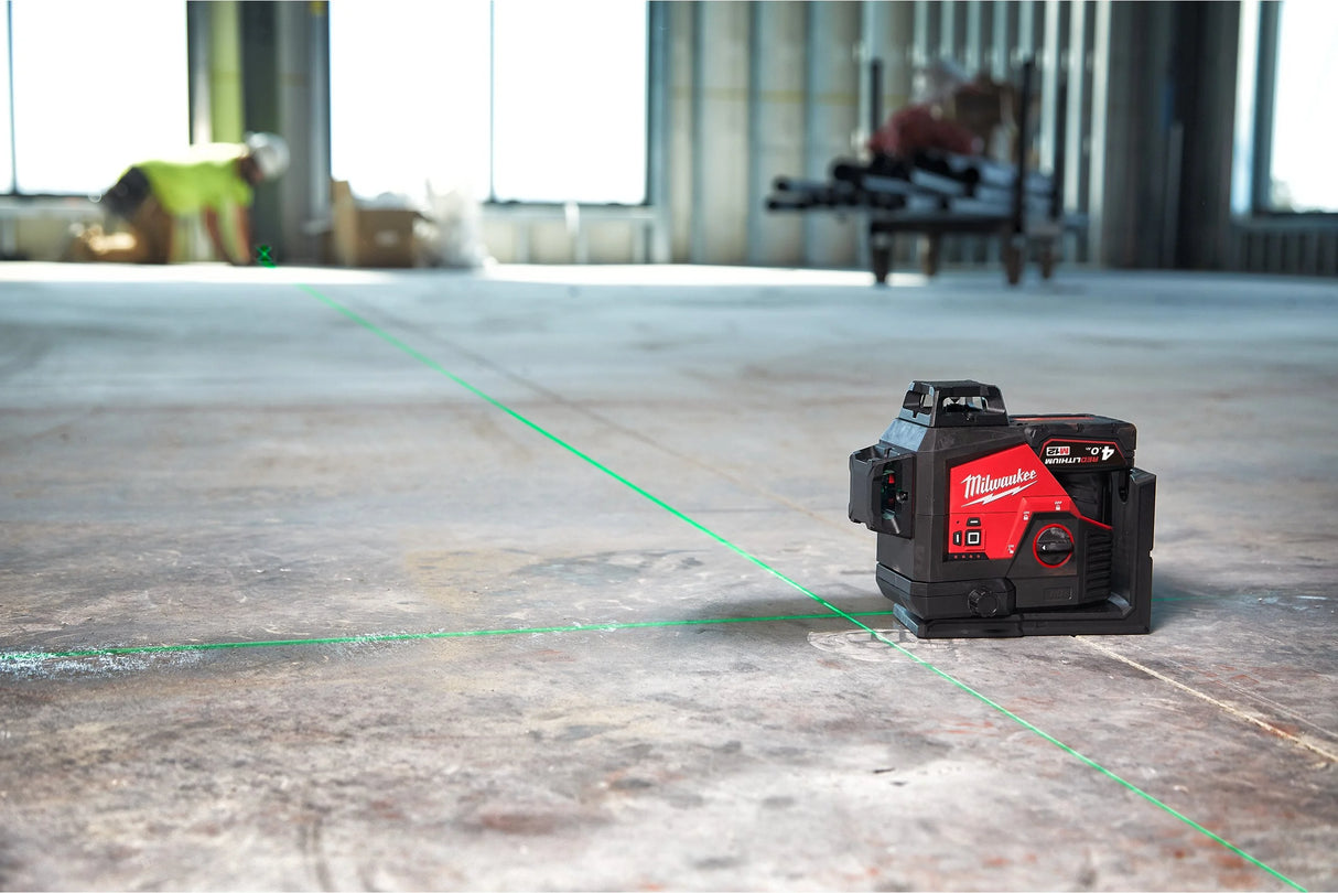Milwaukee laser lineare verde M12™ a 3 linee 360°