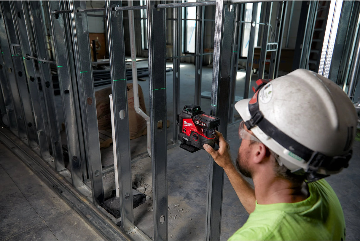 Milwaukee laser lineare verde M12™ a 3 linee 360°