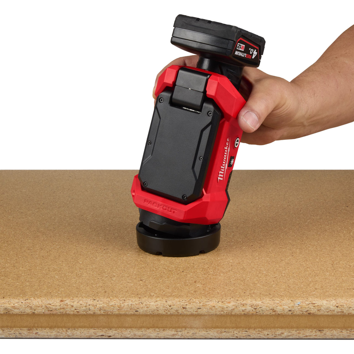 Milwaukee Faro LED Ruotabile M12™ PACKOUT™ con Power Bank Senza Batteria