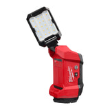 Milwaukee Faro LED Ruotabile M12™ PACKOUT™ con Power Bank Senza Batteria