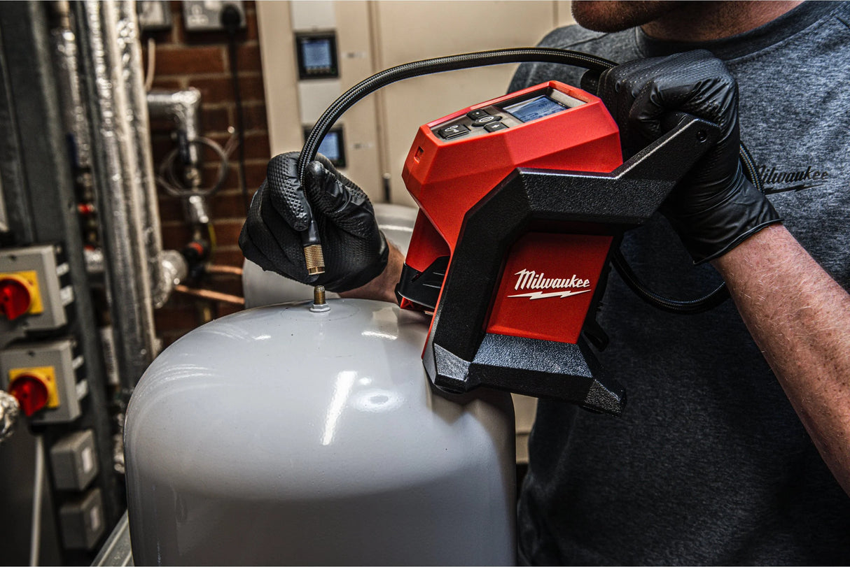 Milwaukee compressore compatto M12™ per pneumatici