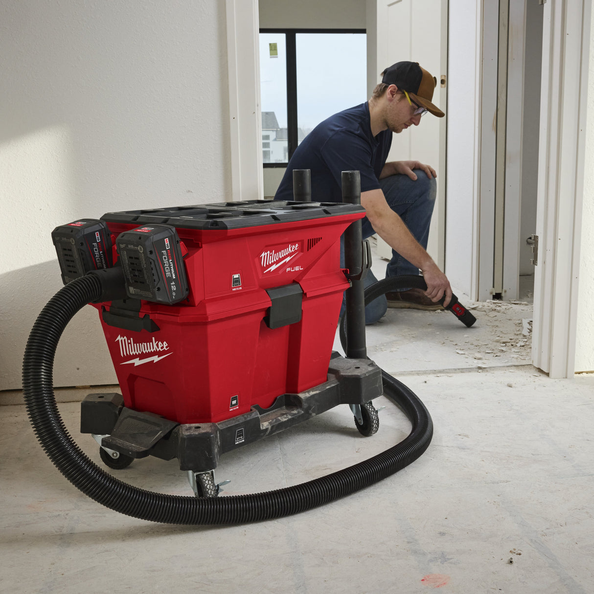 Milwaukee Aspiratore Solidi/Liquidi Classe L M18 FUEL™ NEXUS Senza Batterie