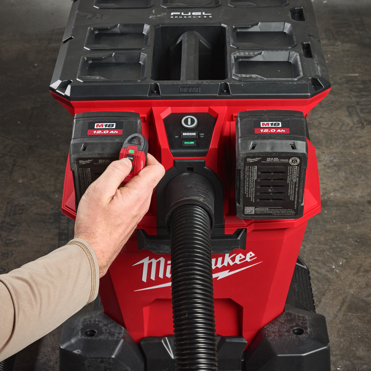 Milwaukee Aspiratore Solidi/Liquidi Classe L M18 FUEL™ NEXUS Senza Batterie