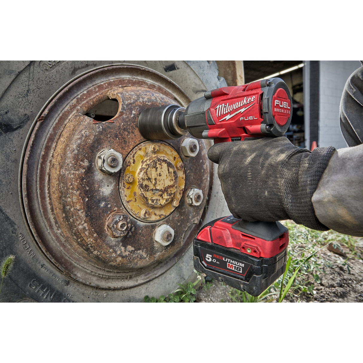 Milwaukee Avvitatore ad Impulsi a Media Coppia M18 FUEL™ ATTACCO ½″ F