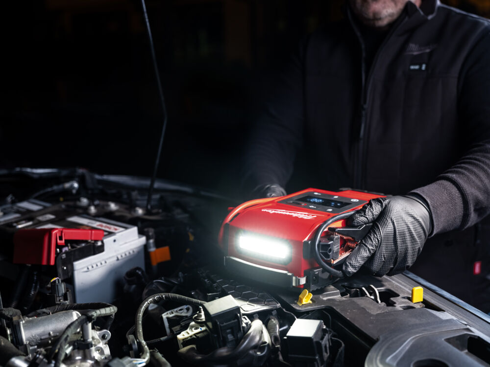 Avviatore Booster Milwaukee per Auto M18™ - M18 JS2000-0