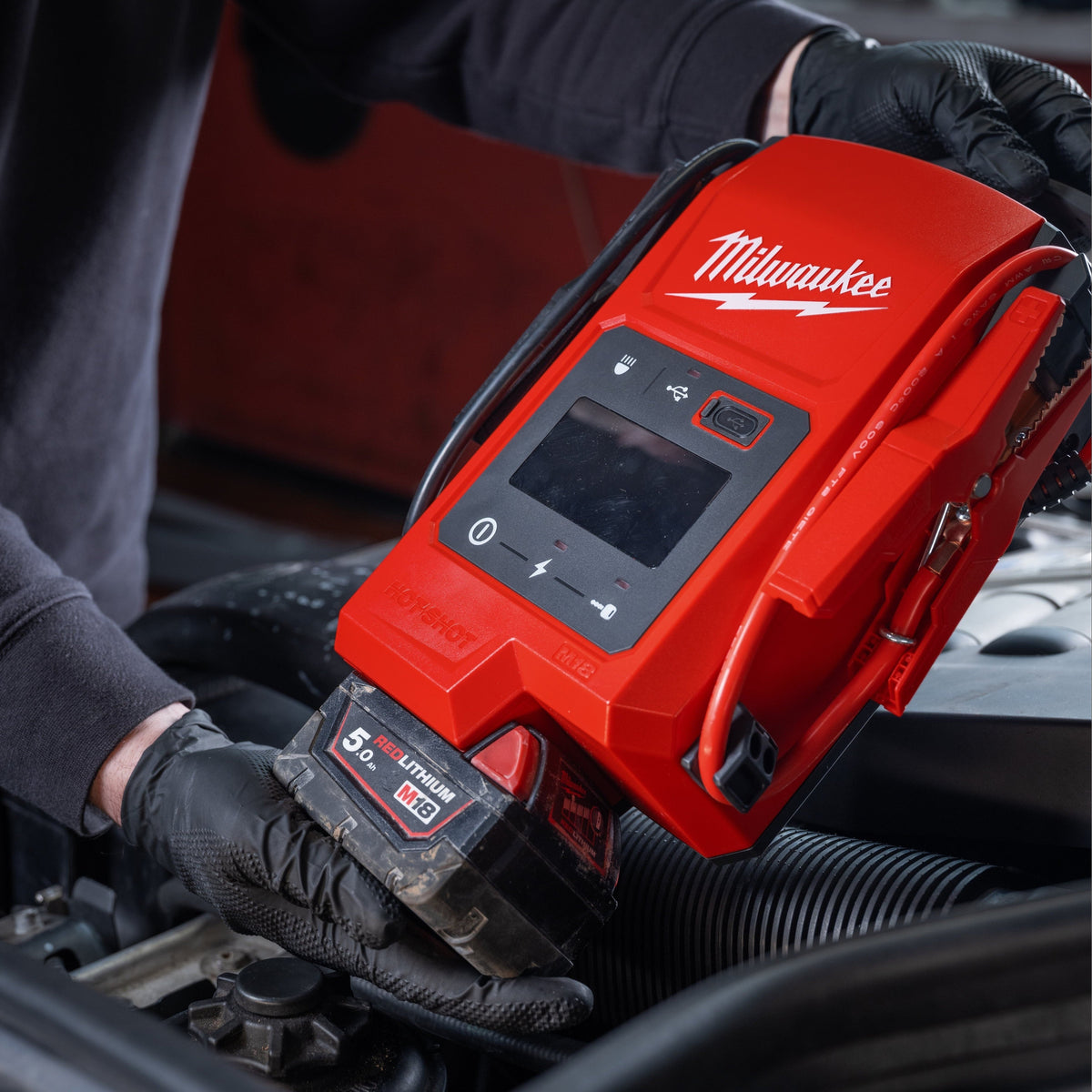 Milwaukee Avviatore Booster per Auto M18™ Senza Batteria