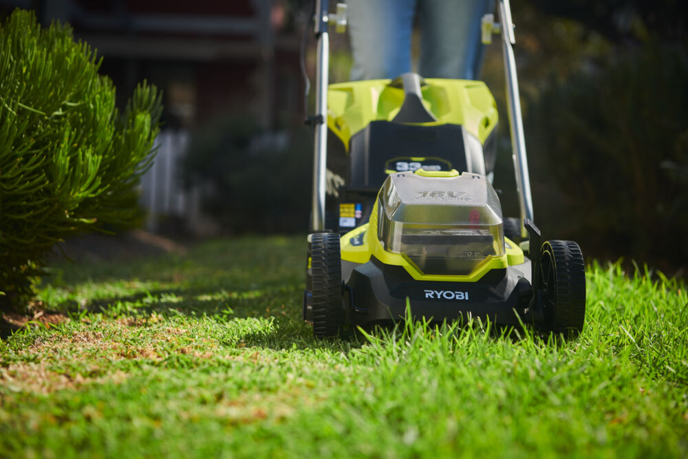 Rasaerba Ryobi LI-ION 18V 4AH Taglio 33 cm